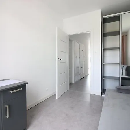 Varsovia 20 Parking * Elblag